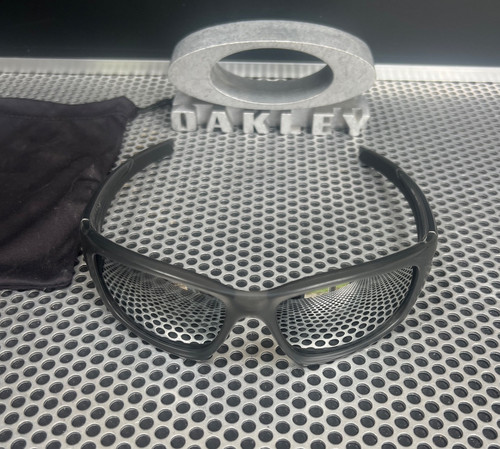 Oakley new valve matte black - new,