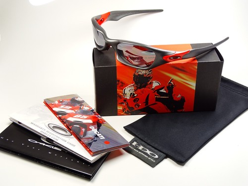 Oakley valve ducati - oakley,